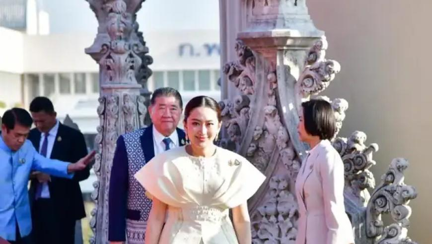 澳門管家婆100%免費資料,馬斯克的政治豪賭,準確資料解釋落實_入門版V3.90